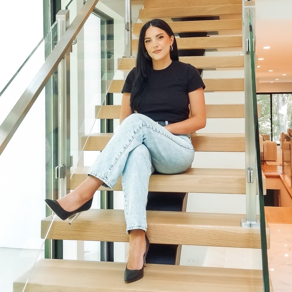 Meet your Posher, Karina